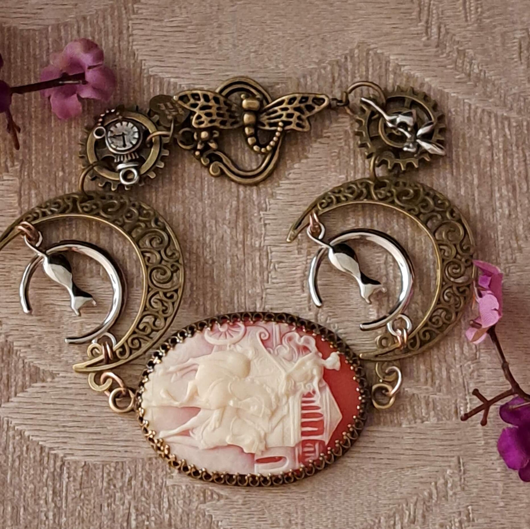 Fantasy Cameo Moon Bracelet