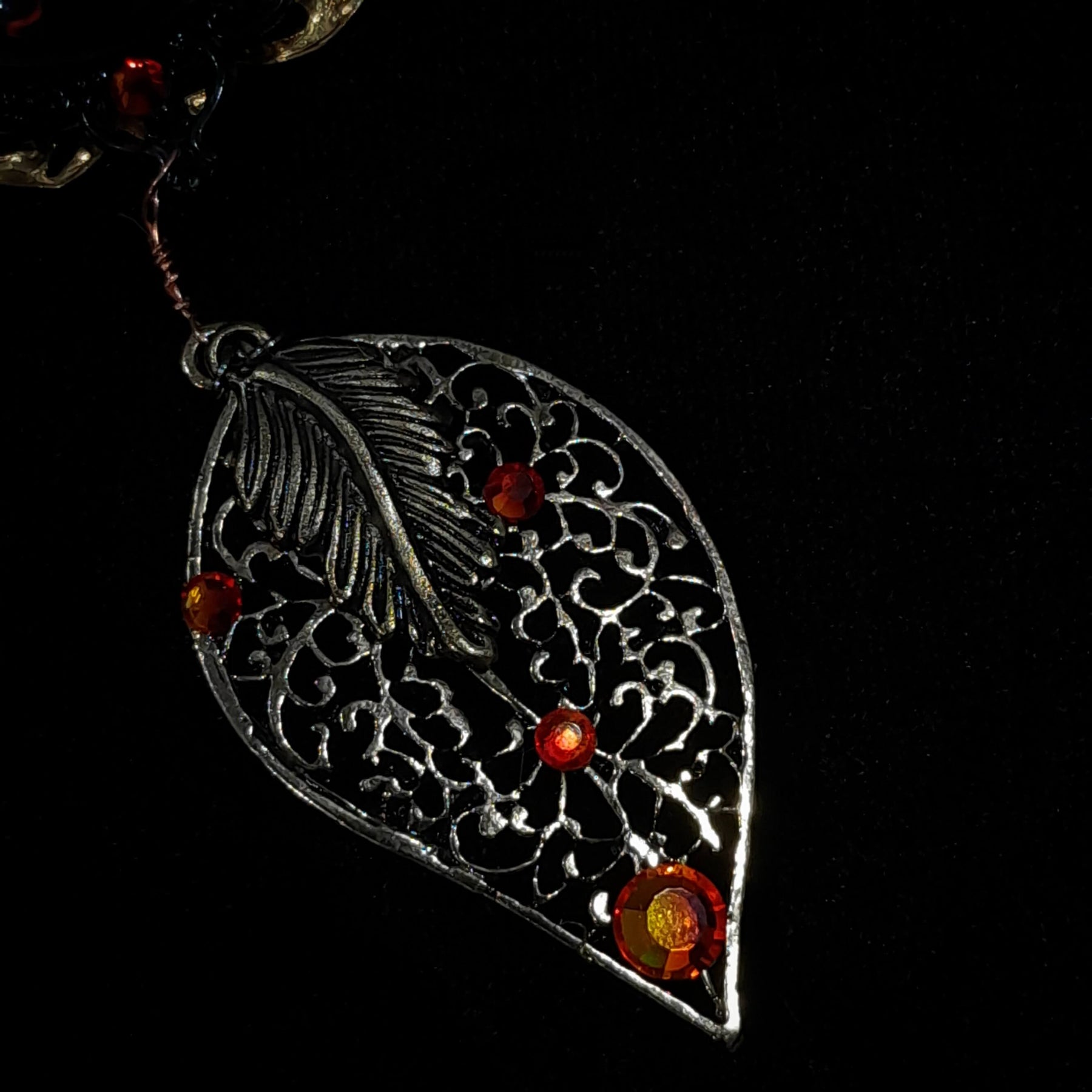 Red Crow Cabochon Statement Necklace