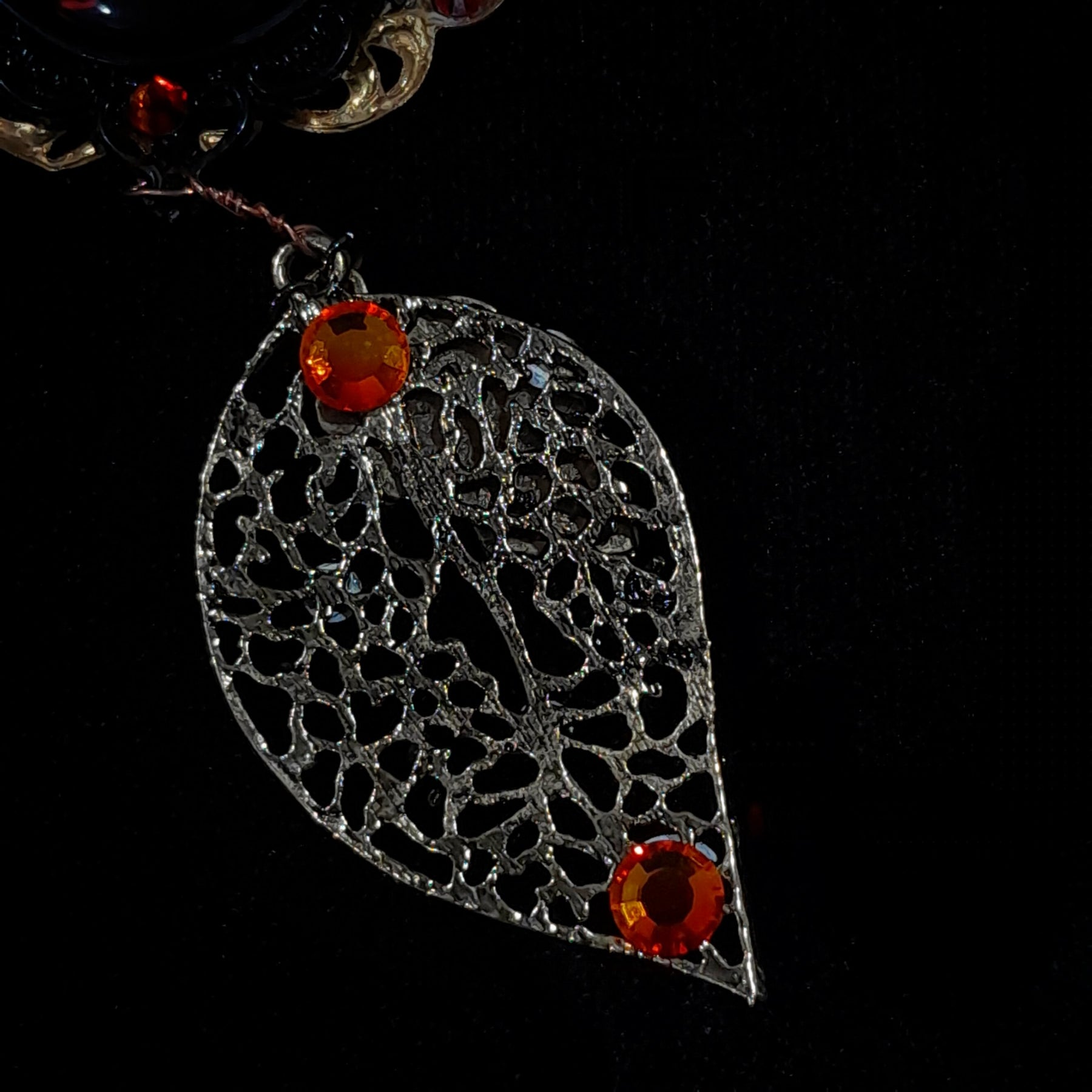 Red Crow Cabochon Statement Necklace