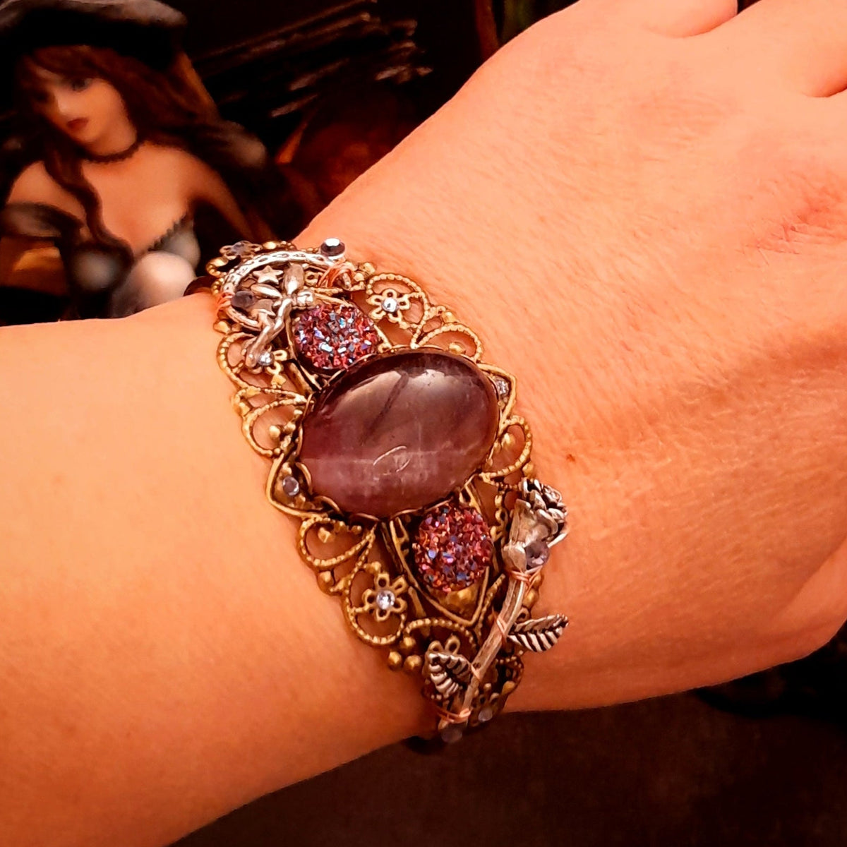 amethyst purple vistorian sty;e bracelet swarovski crystals