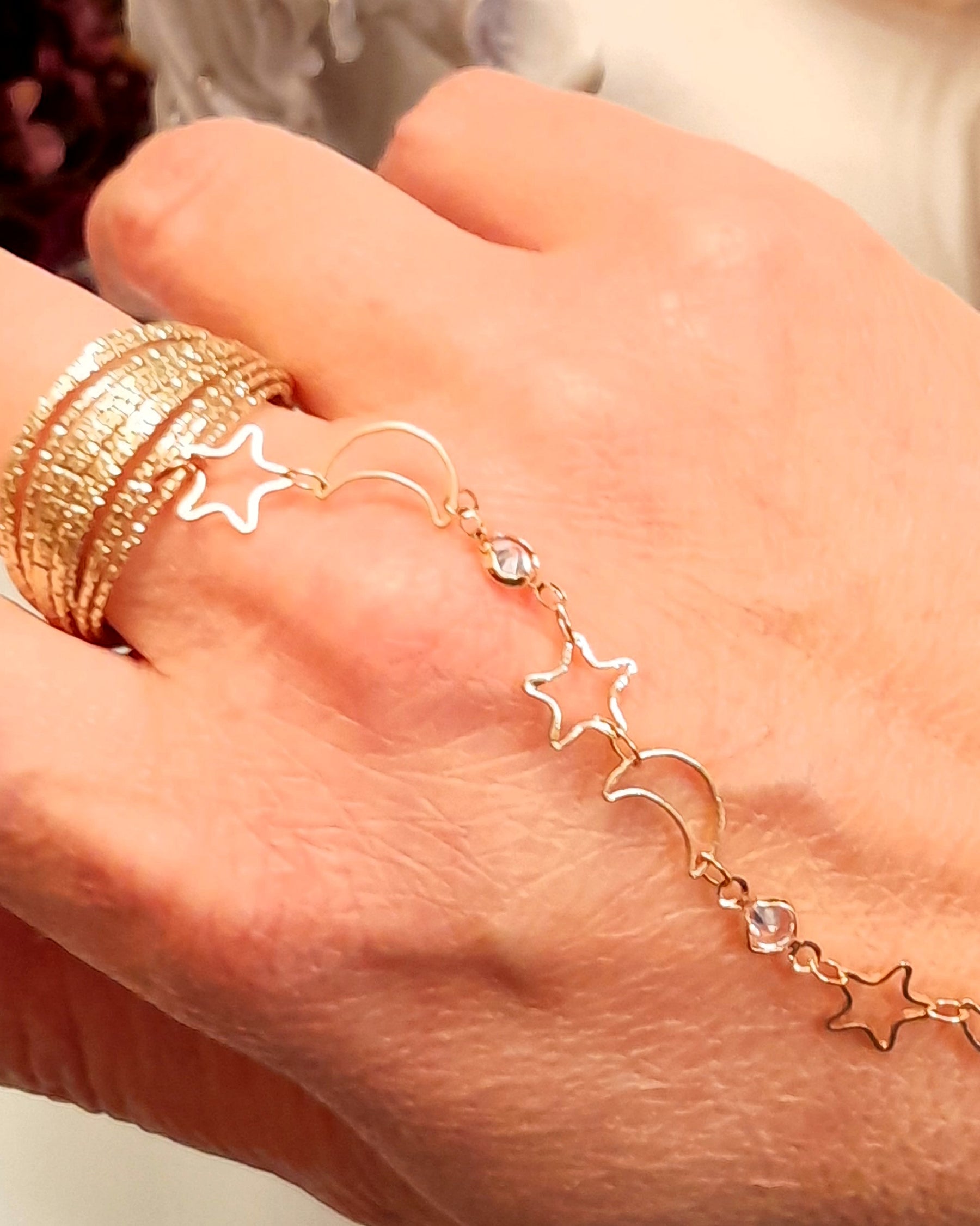 Hand Chain Magical Cat & Moon