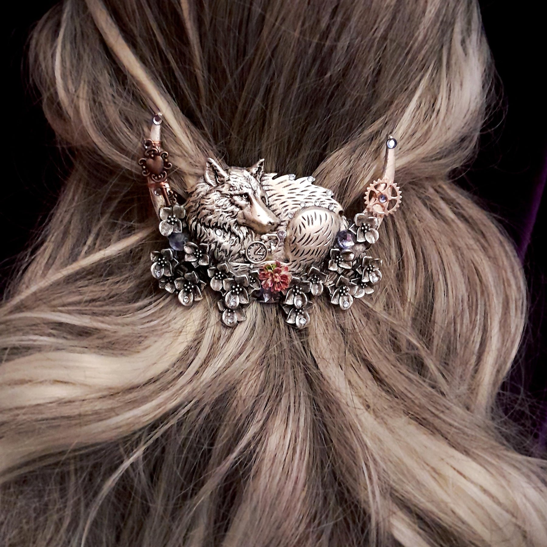 Lavender Crystal Hairclip Wolf Barrette
