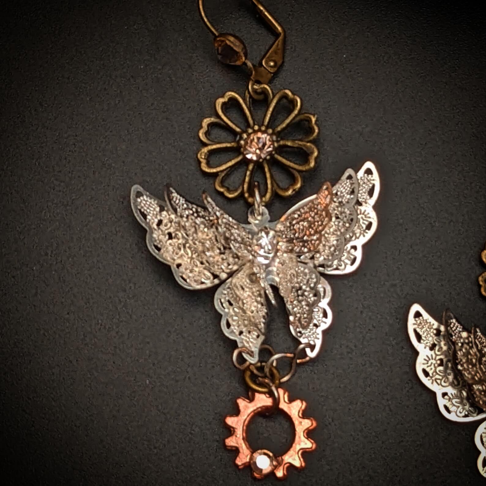 dangle drop butterfly earring