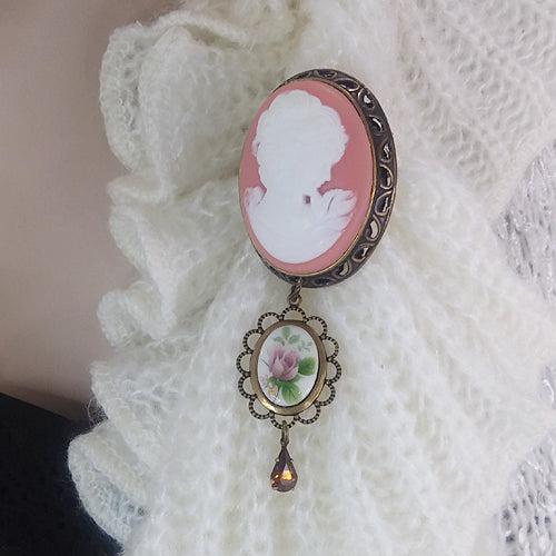 vintage style lapel pin