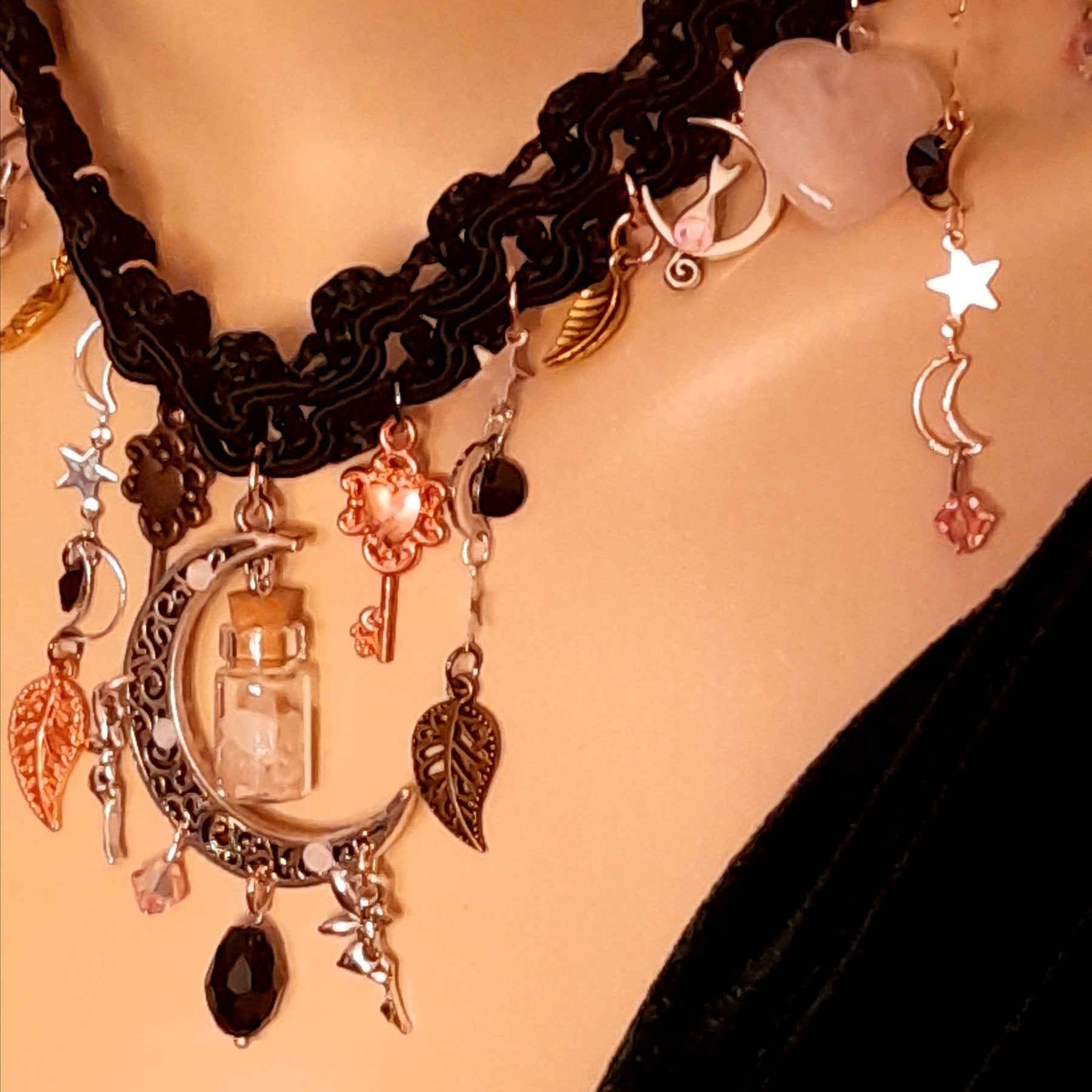 Gothic wedding choker necklace – magical fantasy dark romantic bridal jewelry with world-renowned genuine Swarovski jet black crystals and celestial details, handmade designer Victorian style