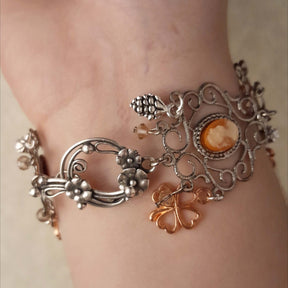 Peach Cats Eye Nature Hand Chain
