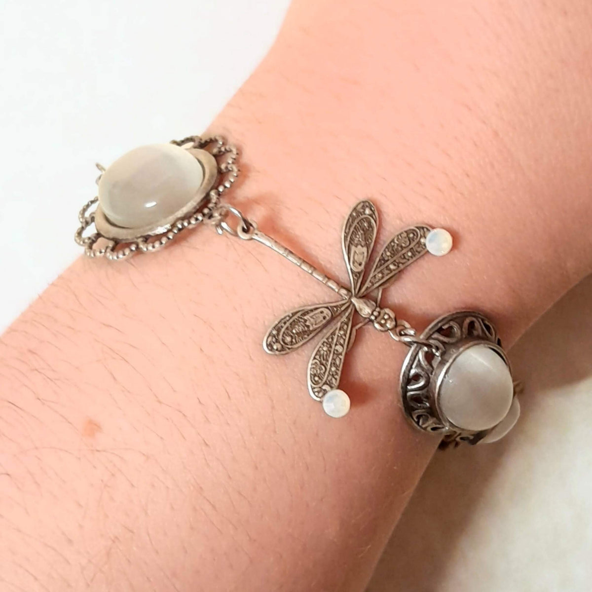 Dragonfly White Cat's Eye Bracelet