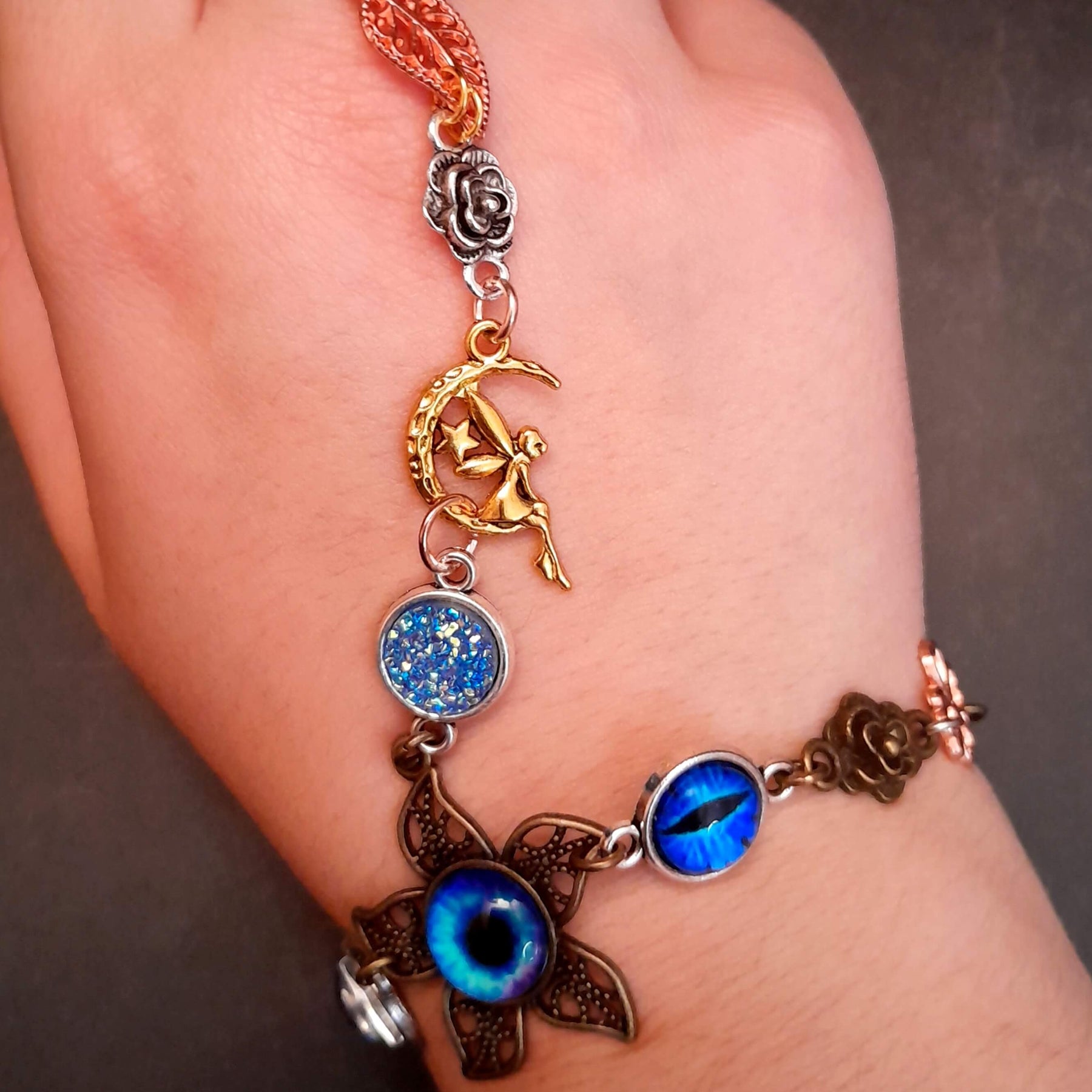 Blue Hand Chain Dragon Eye