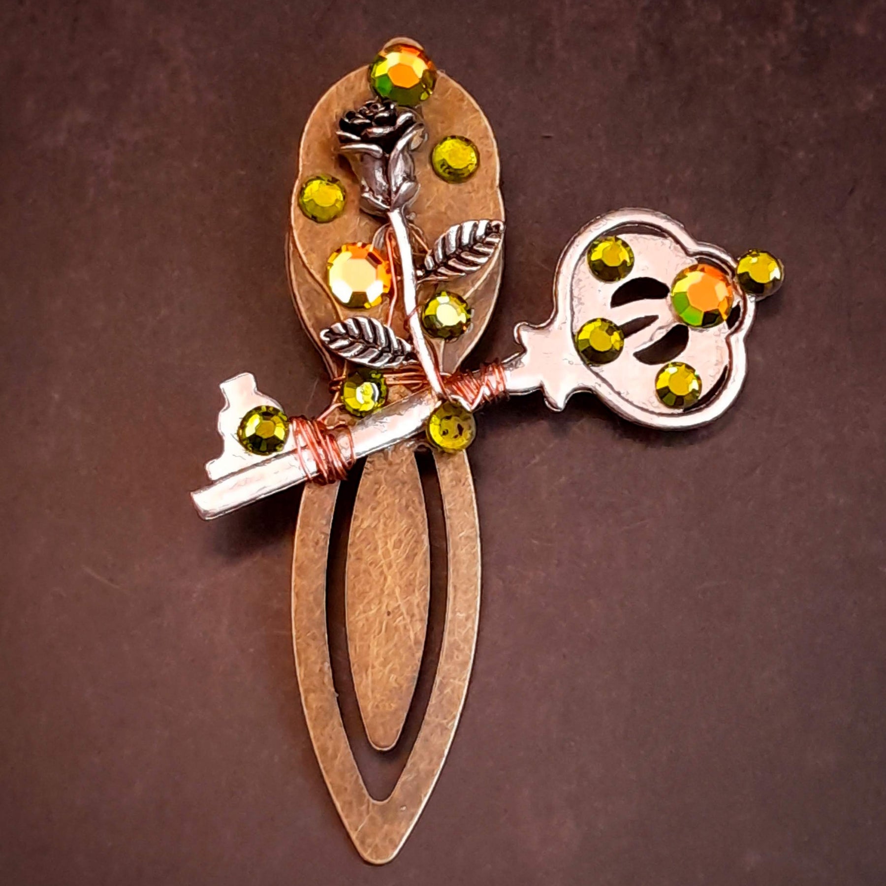 swarovski green crystals bookmark cats eye stone unique rose crown key