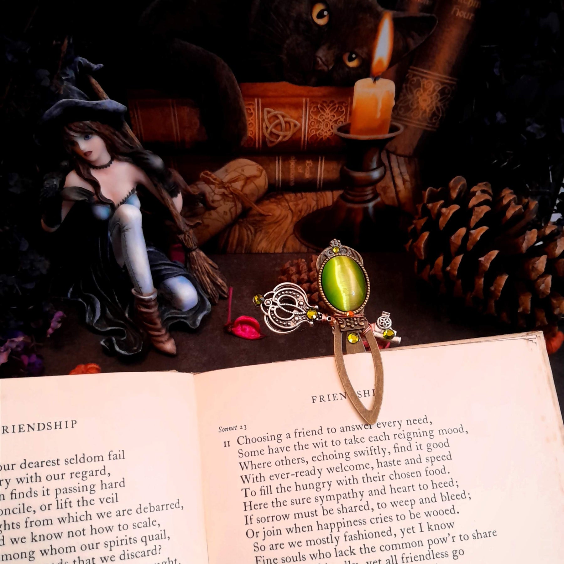 swarovski green crystals bookmark cats eye stone unique key rose