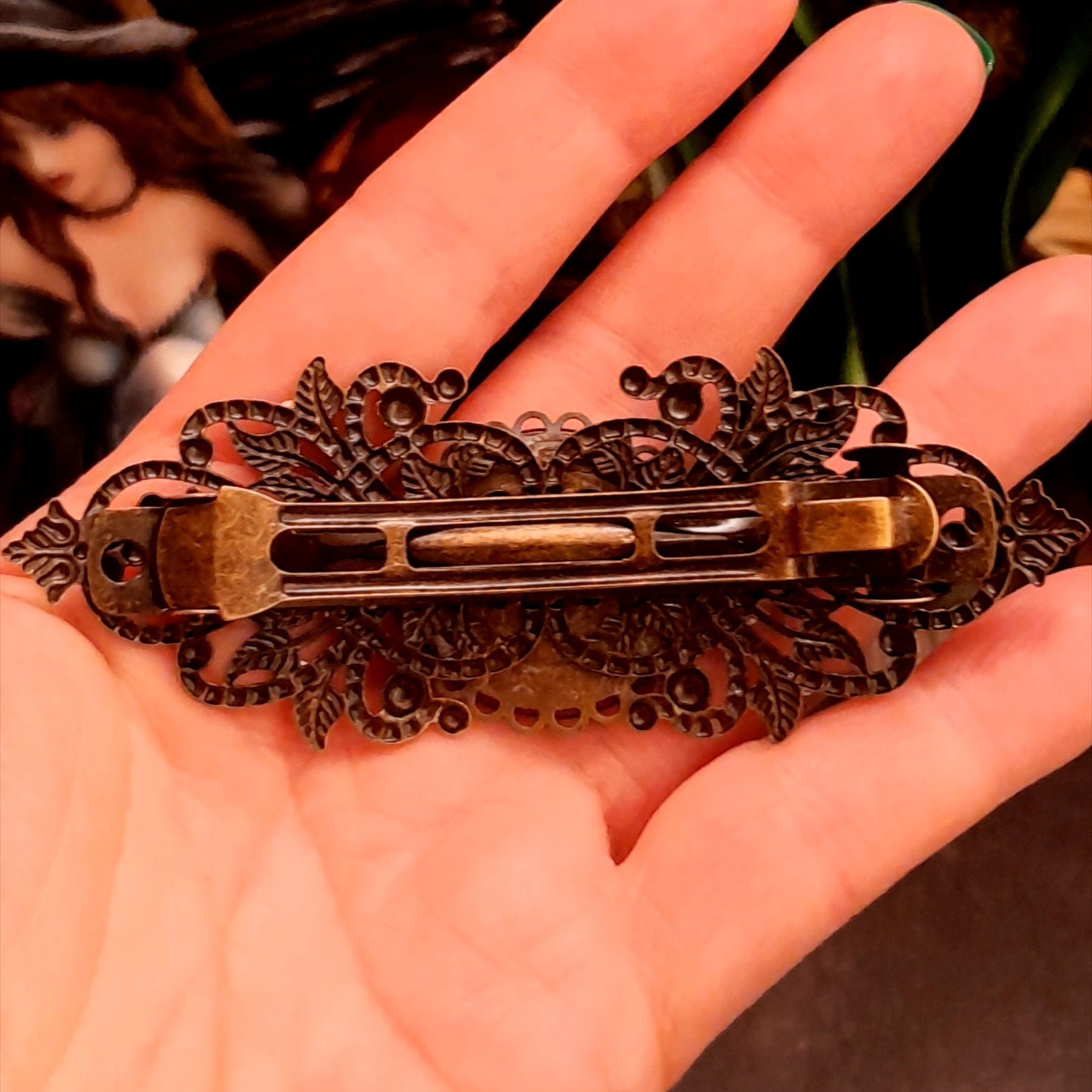 swarovski crystal victorian style hair clip filigree