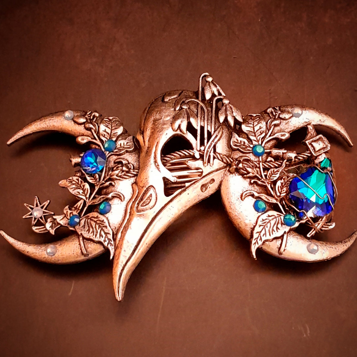 raven skull swarovski blue crystals hair clip