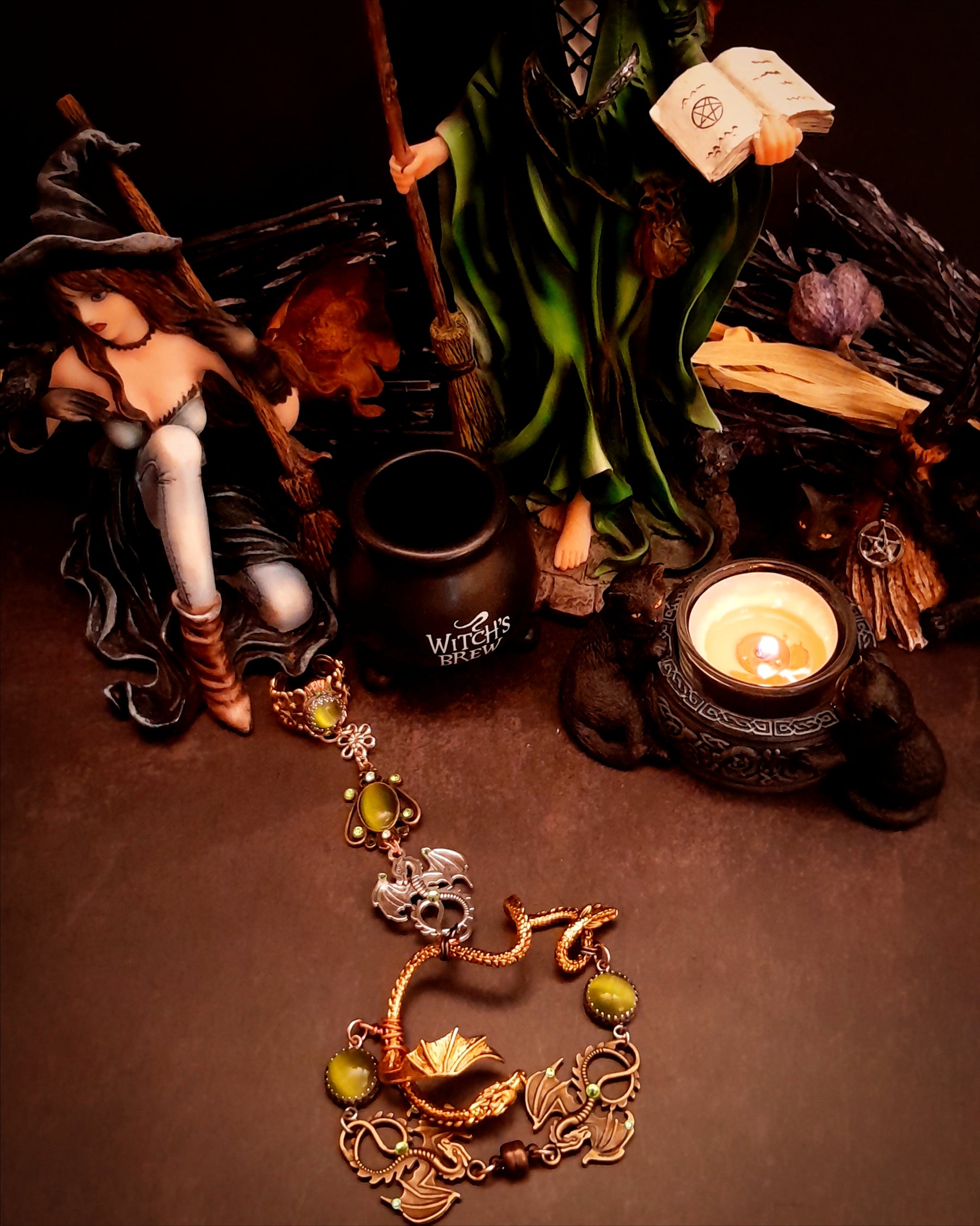 Hand Chain Green Crystals Dragon