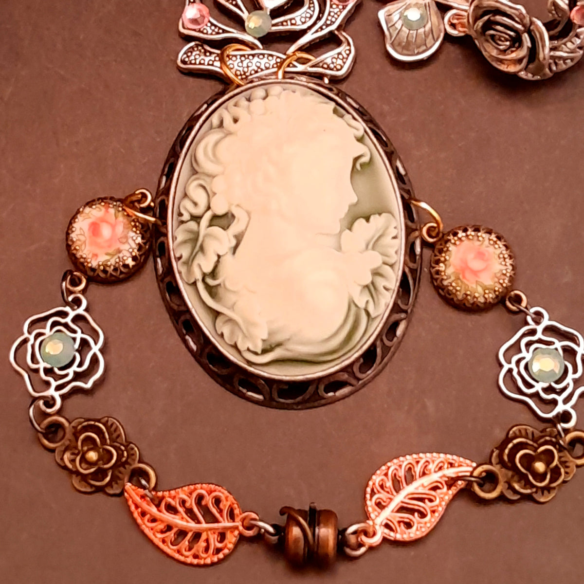 swarovski crystal slave bracelet hand chain green cameo