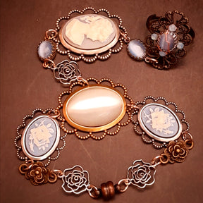 slave bracelet hand chain blue crystals cats eyes