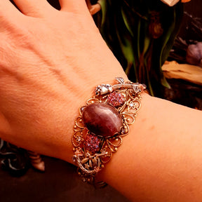 amethyst purple vistorian sty;e bracelet swarovski crystals fairy rose romantic