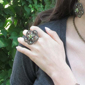 Large Flower Green Ring