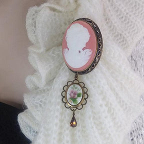 vintage style lapel pin